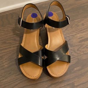 Tommy hifiger wedge sandals!